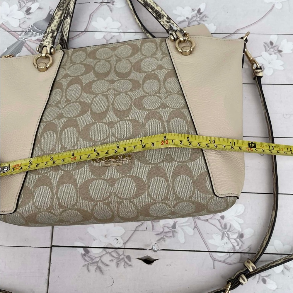 Coach Beige and Cream Crossbody Bag - Picture 7 of 8